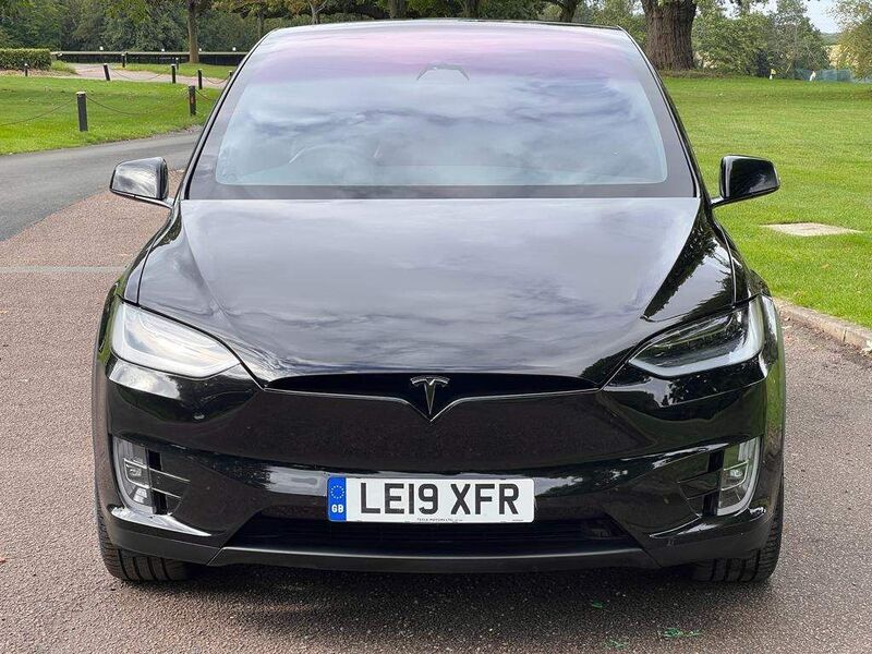 TESLA MODEL X