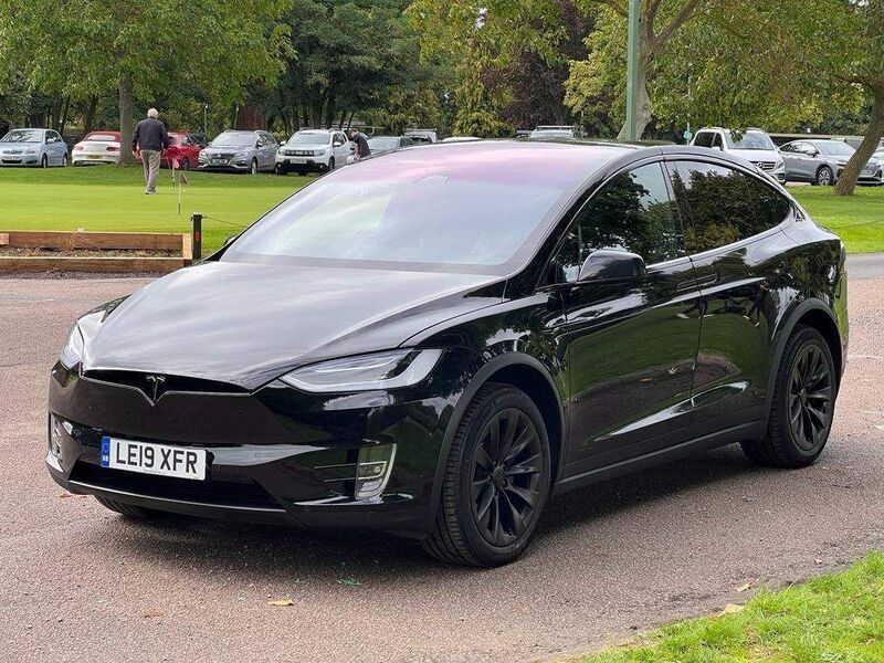TESLA MODEL X