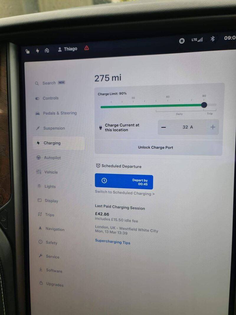 TESLA MODEL X