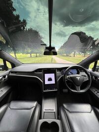 TESLA MODEL X