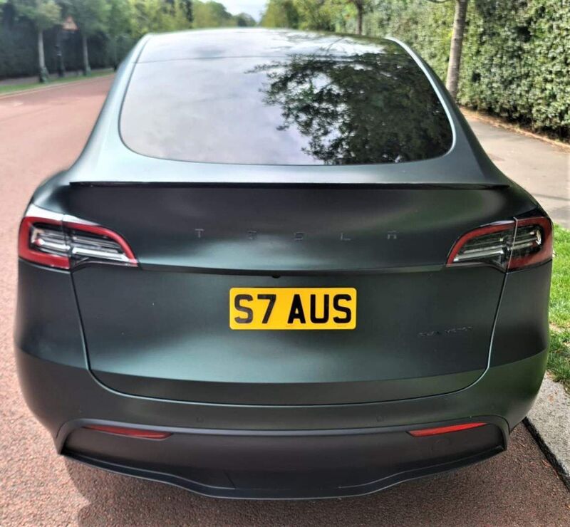 TESLA MODEL Y