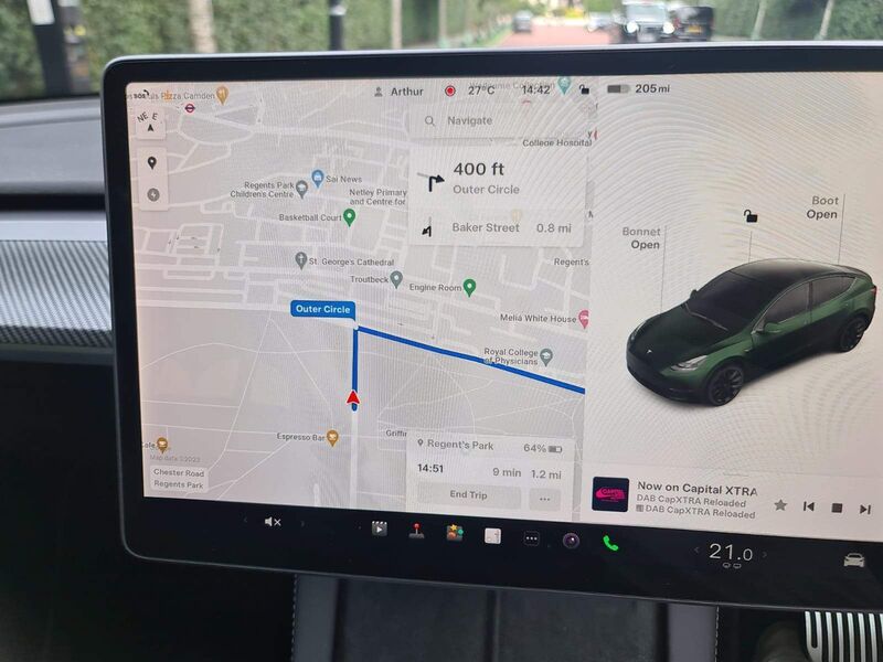 TESLA MODEL Y