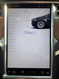 TESLA MODEL X