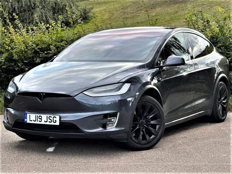 TESLA MODEL X